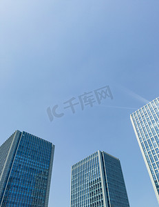 重庆两江新区总部广场腾讯中心上午写字楼室外拍摄摄影图配图