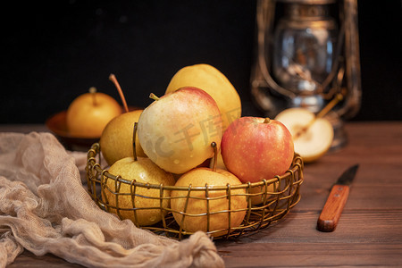 秋季新鲜水果苹果秋月梨食材摄影图配图