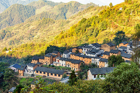 秋季早上土楼山区摇动摄影图配图