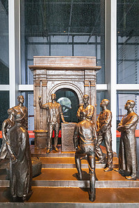 辛亥革命纪念馆演讲雕塑下午雕塑路面拍摄摄影图配图