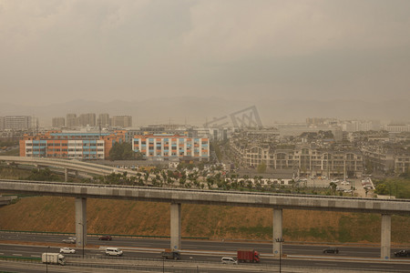 义乌城市摄影照片_城市灾难白天沙尘暴坐标义乌风景实拍摄影图配图