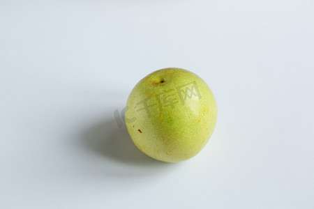 枣子白底图新鲜水果绿色摄影图配图