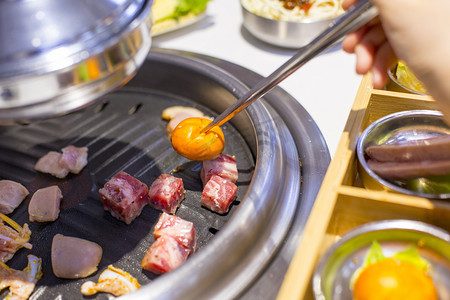 美食烧烤烤肉中餐韩式摄影图配图