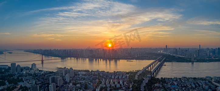 日落影摄影照片_武汉城市建筑群夕阳建筑群长江航拍摄影图配图