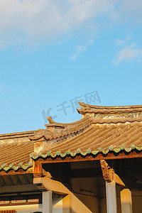 中式老建筑摄影照片_屋檐白天中式潮汕德安里摄影图配图