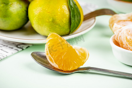 新鲜秋季营养水果柑橘摄影图配图