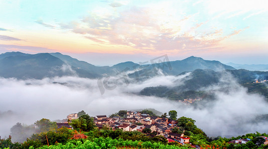 旅游黎明村庄山区摇动摄影图配图