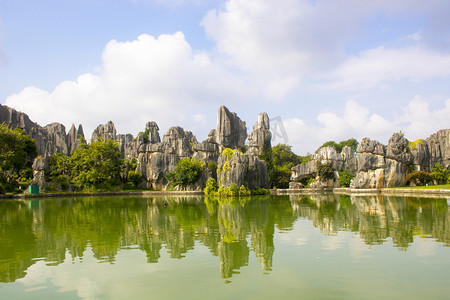 石林景区摄影照片_石林景区白天山水户外观景摄影图配图