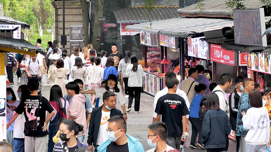 国朝集市摄影照片_老街赶集人来人往