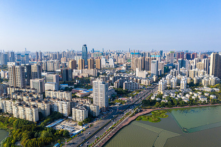 武汉城市建筑群蓝天建筑南湖俯拍摄影图配图