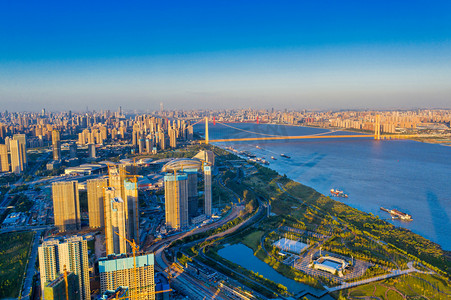 武汉城市建筑蓝天建筑群汉阳区航拍摄影图配图