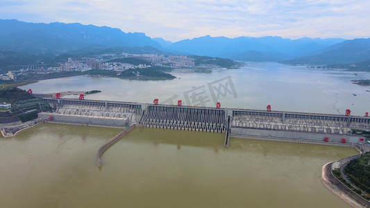 电力发电车摄影照片_宜昌三峡大坝水电站