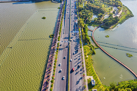 武汉城市交通枢纽白天交通枢纽南湖俯拍摄影图配图