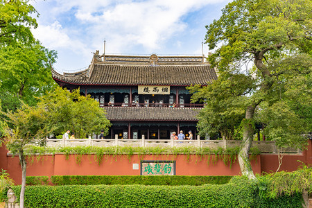 南湖红船摄影照片_嘉兴南湖风景区烟雨楼古建筑旅游摄影图配图