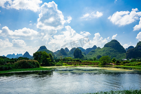 风景农村摄影照片_桂林白天桂林山水阳朔世外桃源景区旅游摄影图配图