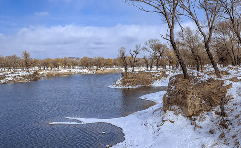 河流雪地树木上午雪地入冬素材摄影图配图