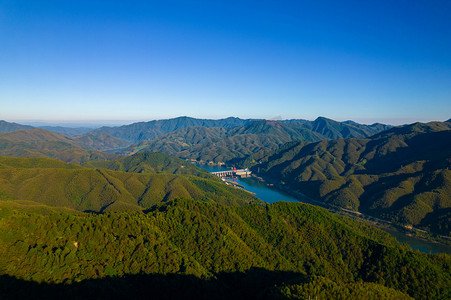 山川大河摄影照片_山川河流清晨沅江湖南洪江市大山大河摄影图配图