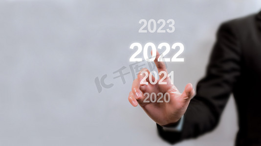 跨年2022摄影照片_2022年新年摄影图配图