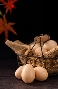 营养土鸡蛋鲜蛋食材食品摄影图配图