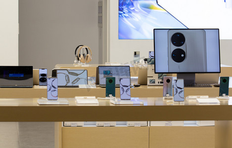 电子产品手机屏幕店铺摄影图配图