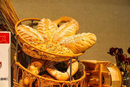 美食棚拍面包餐饮美食创意摄影图配图