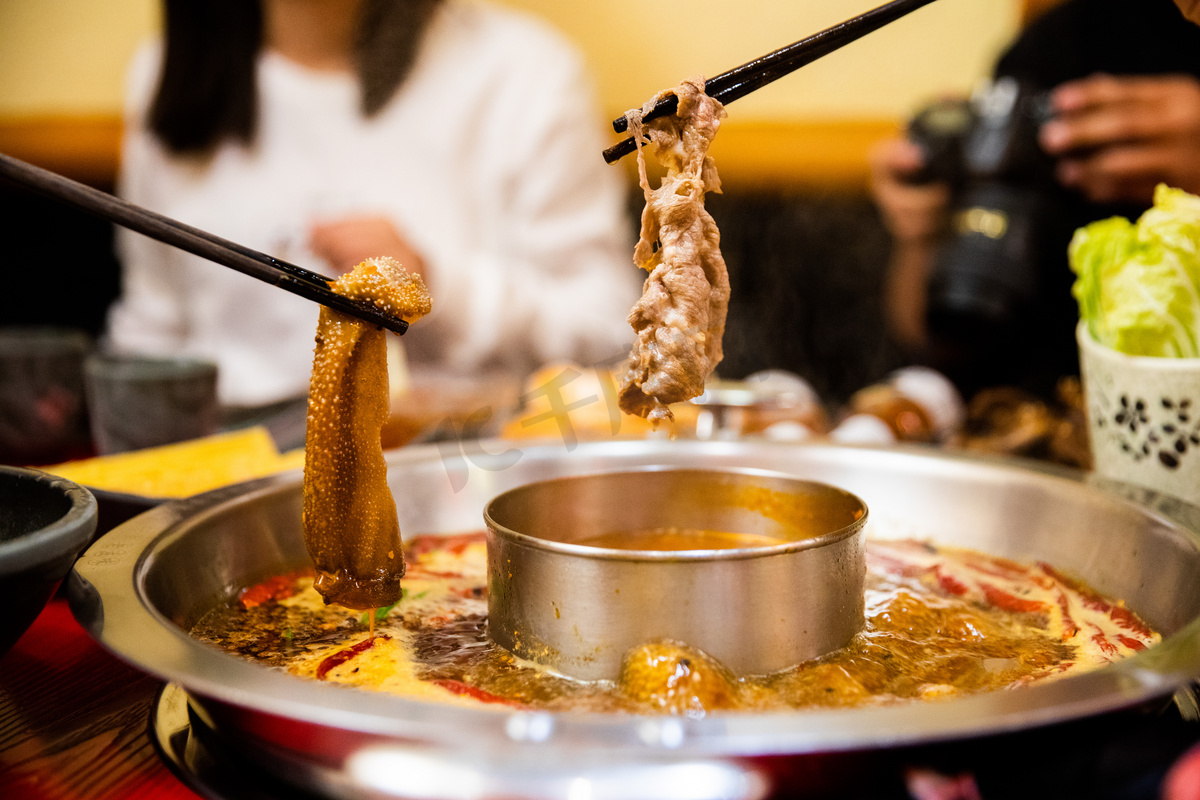 来北京旅游必吃的美食之 老北京涮羊肉 低音号语音导游 - 知乎