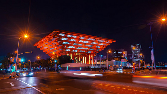 上海中国馆建筑夜景车流