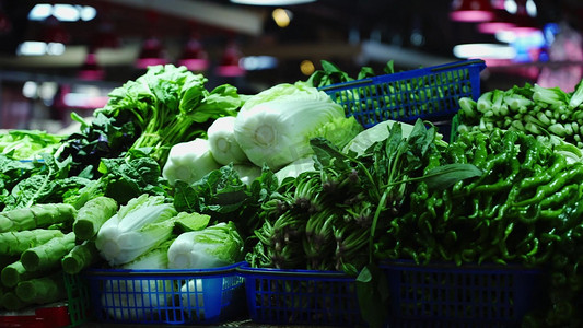摄影照片_菜市场各类新鲜蔬菜实拍