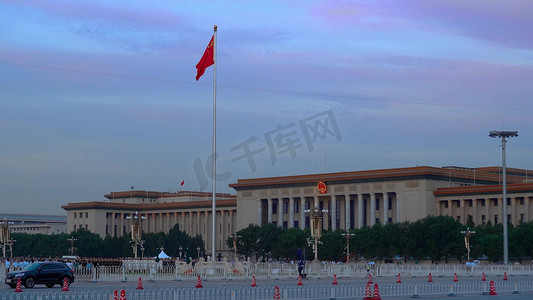 实拍北京天安门广场升旗仪式