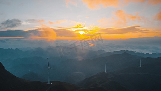 山川云海风力发电自然美景