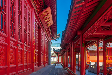 南京毗卢寺大殿与廊道摄影图配图