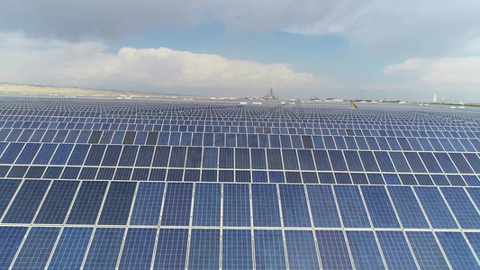 航拍新能源太阳能板