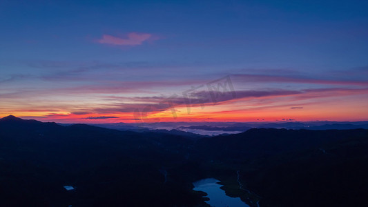 云贵高原摄影照片_航拍云贵高原山川云海朝霞风景