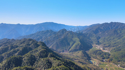 航拍井冈山笔架山风景