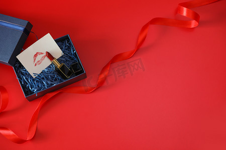 情人节妇女节女神节礼物口红礼物摄影图配图