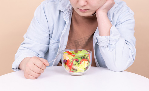 减肥肥胖健康餐轻食胖子摄影图配图