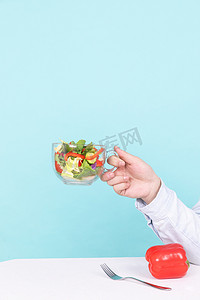 减肥蔬菜轻食健康餐吃蔬菜摄影图配图