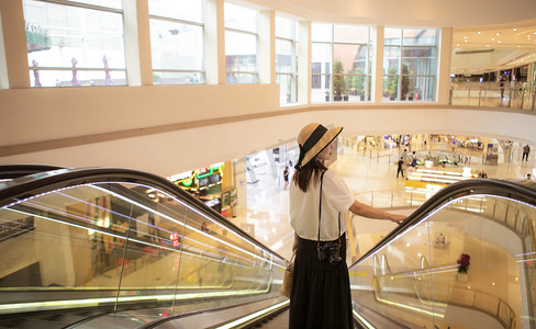 街舞人背影摄影图片-街舞人背影摄影作品-千库网