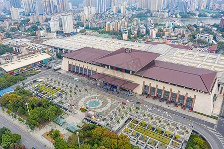 武汉城市建筑白天建筑武昌火车站航拍摄影图配图