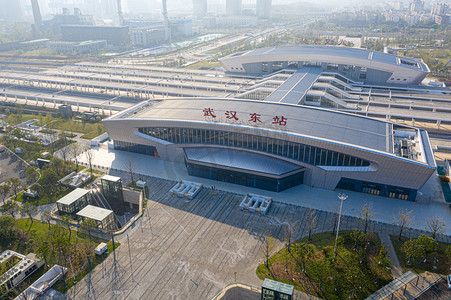 武汉城市建筑白天建筑武汉东站航拍摄影图配图