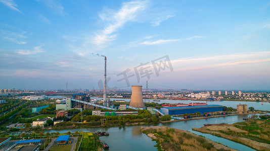 苏州城市黄昏环境监测工厂蓝天下航拍摄影图配图