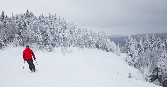 加拿大魁北克省蒙特朗布朗的滑雪胜地