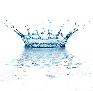 水飞溅起波纹皇冠形状