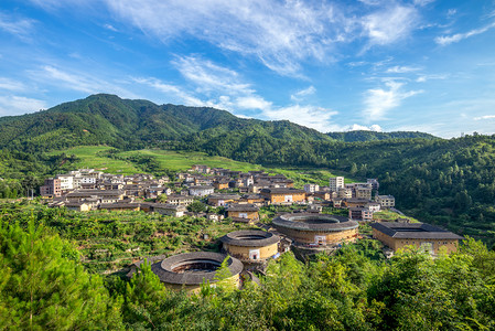 初摄影照片_初溪土楼群集在中国福建的鸟瞰图