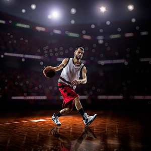 大满贯摄影照片_红色的篮球运动员，在行动