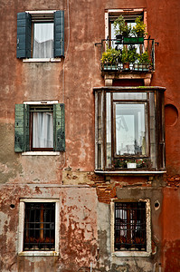 在立面上的威尼斯 Windows