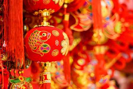 春节幸运摄影照片_传统的中国红色鱼装饰品