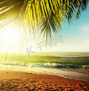 热带海滩日落