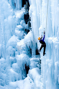 冰爪摄影照片_冰登山者的肖像