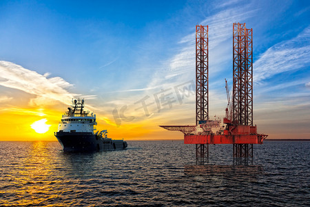 石油banner摄影照片_石油工业